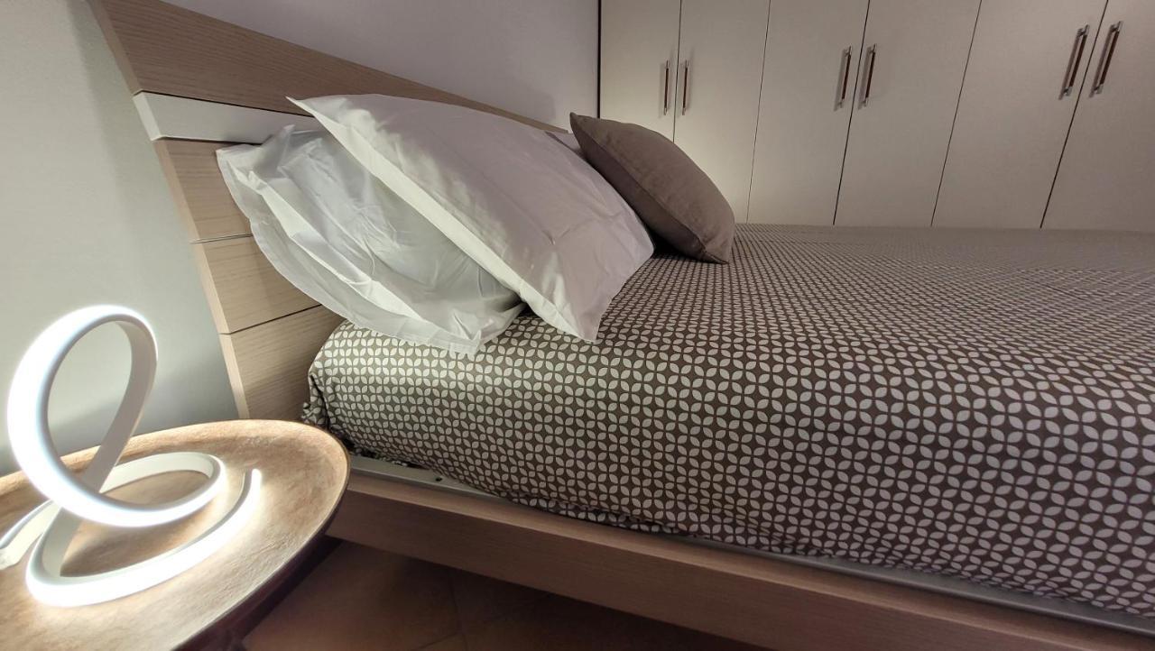 Dimora Larius Apartment Como Luaran gambar